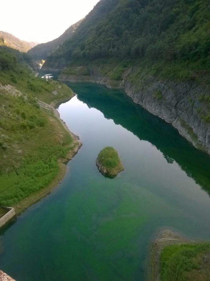 Appartamenti Serena - La Grotta Гарньяно Экстерьер фото